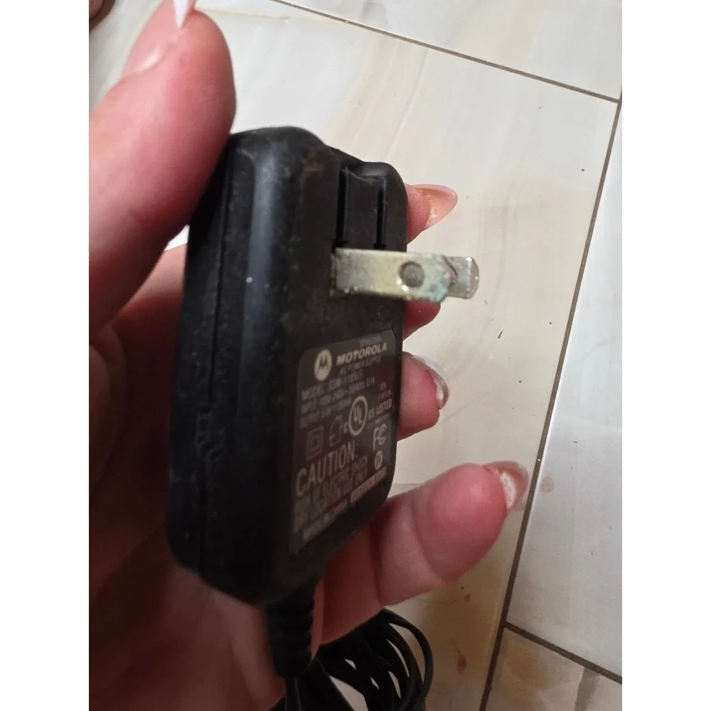 Motorola ac power